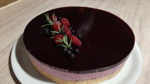 Cheesecake cu fructe de padure